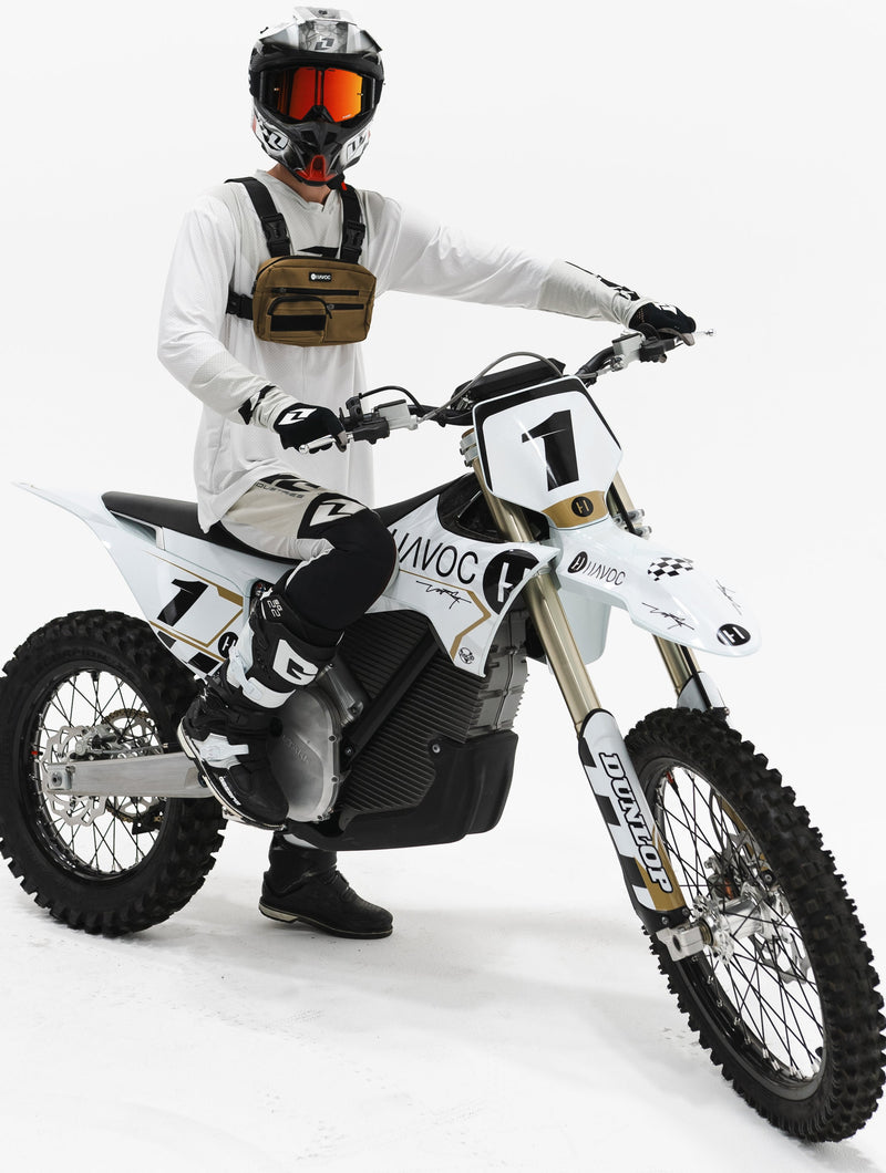 Load image into Gallery viewer, Havoc Chest Bag
