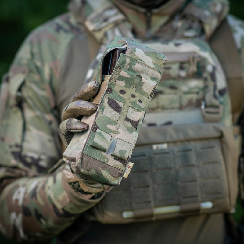 Load image into Gallery viewer, M-Tac Double Mag Pouch with Fastex Buckle
