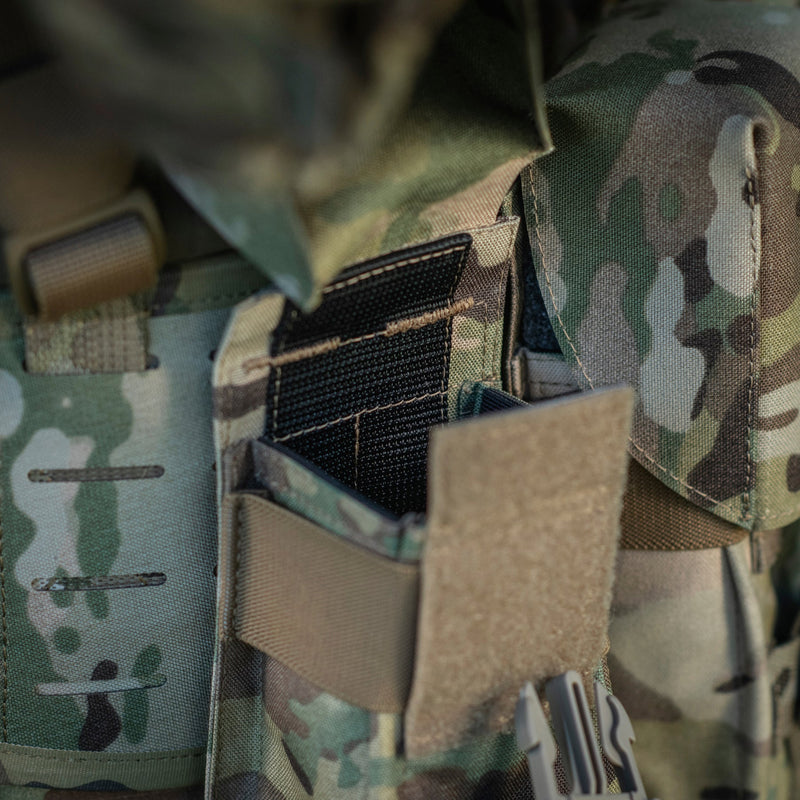 Load image into Gallery viewer, M-Tac Double Mag Pouch with Fastex Buckle
