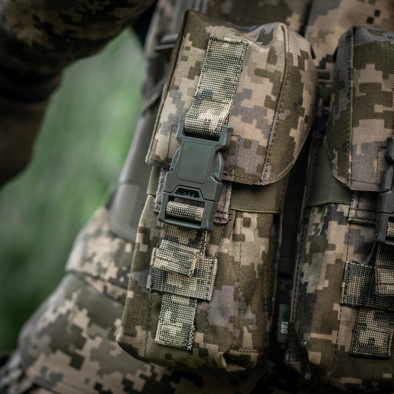 Load image into Gallery viewer, M-Tac Double Mag Pouch with Fastex Buckle
