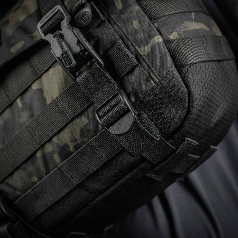 Load image into Gallery viewer, M-Tac Messenger Bag Elite Hex Black
