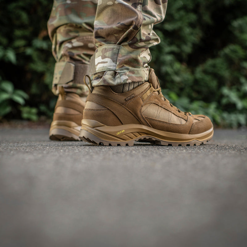 Load image into Gallery viewer, M-Tac Tactical Sneakers Demi-Season Pro Line
