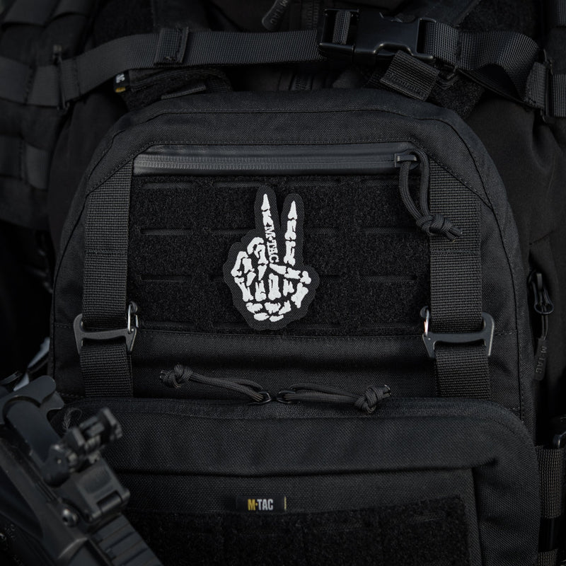 Load image into Gallery viewer, M-Tac GITD Patch Victory Hand (Embroidered)
