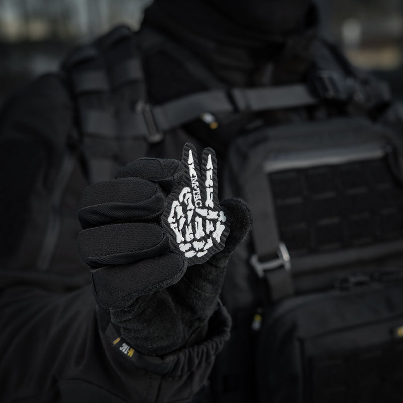 Load image into Gallery viewer, M-Tac GITD Patch Victory Hand (Embroidered)
