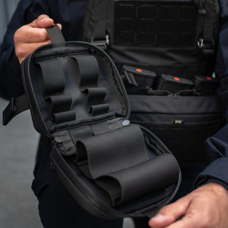 Load image into Gallery viewer, M-Tac Medical Pouch Horizontal Elite (Large)
