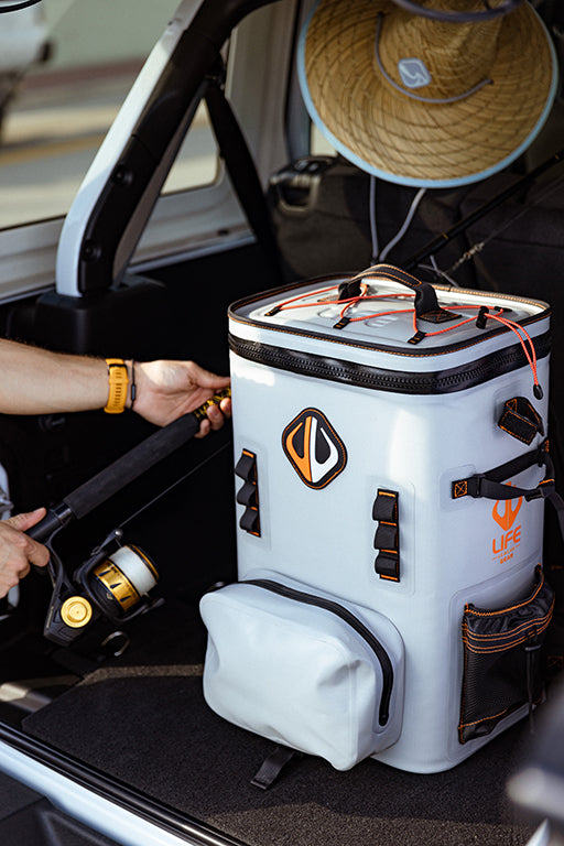 Load image into Gallery viewer, Outdoor Cooler Backpack - Large
