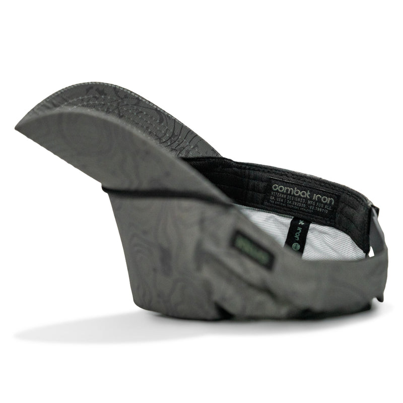 Load image into Gallery viewer, Weekender 5 Panel Snapback Hat
