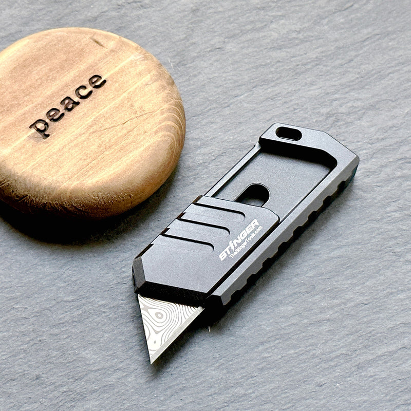 Load image into Gallery viewer, Stinger MagSlide Utility Knife
