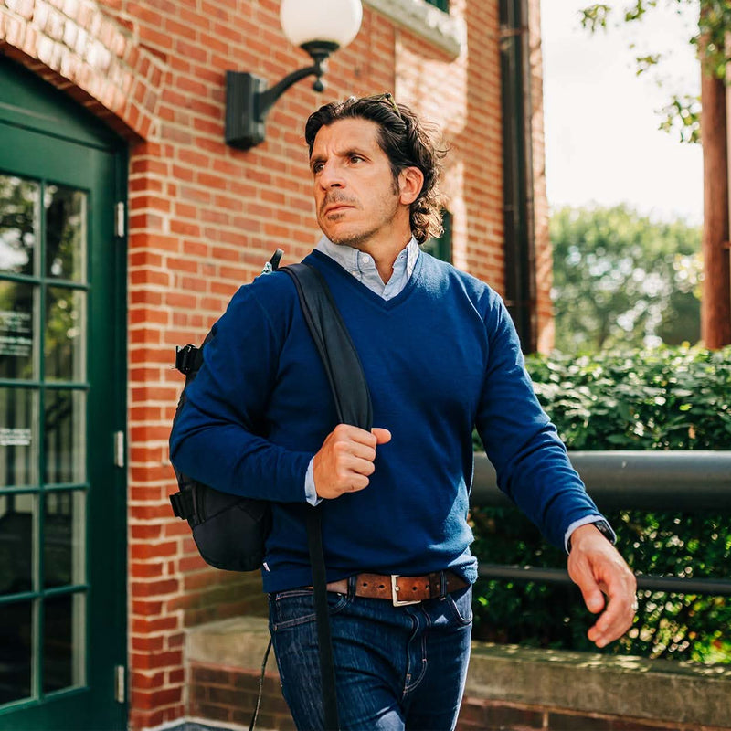 Load image into Gallery viewer, Men's Midweight Merino Wool V-Neck Sweater | 100% Merino Wool

