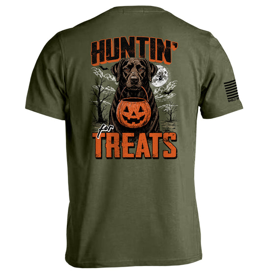 Huntin' For Treats Chocolate Lab