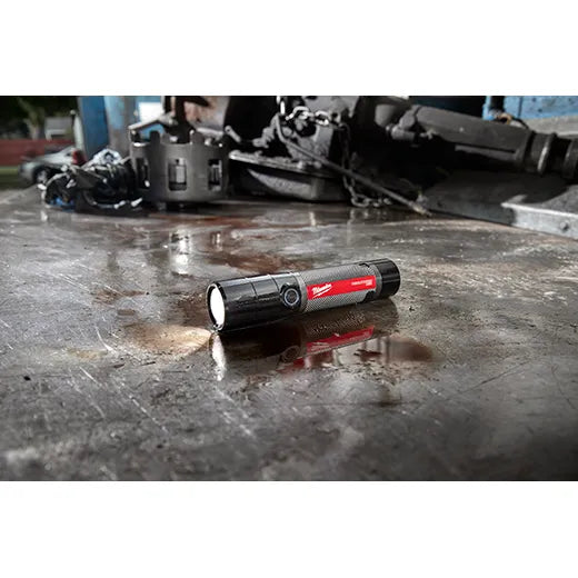 Load image into Gallery viewer, Milwaukee 2160-21 USB Rechargeable 800L Compact Flashlight
