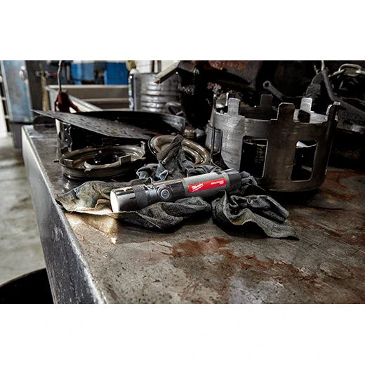 Load image into Gallery viewer, Milwaukee 2161-21 Redlithium™ USB 1100L Twist Focus Flashlight
