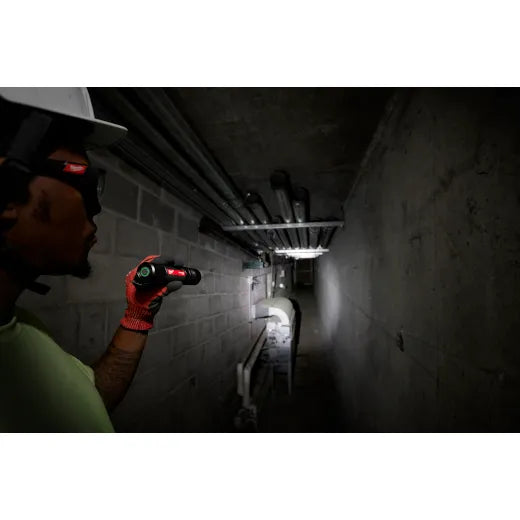 Load image into Gallery viewer, Milwaukee 2162-21 REDLITHIUM USB 2,000L Slide Focus Flashlight
