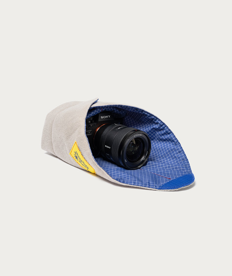 Load image into Gallery viewer, Padded Camera Wrap -16&quot;x16&quot; &amp; 19&quot;x19&quot;
