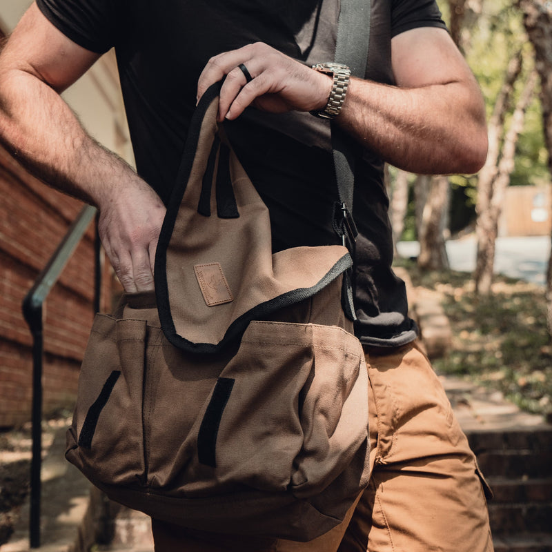 Load image into Gallery viewer, Filios Messenger Bag
