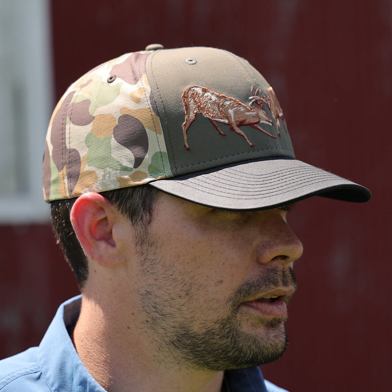 Load image into Gallery viewer, Fighting Deer Rut Cap 6-Panel Riverside Wax Cloth Visor
