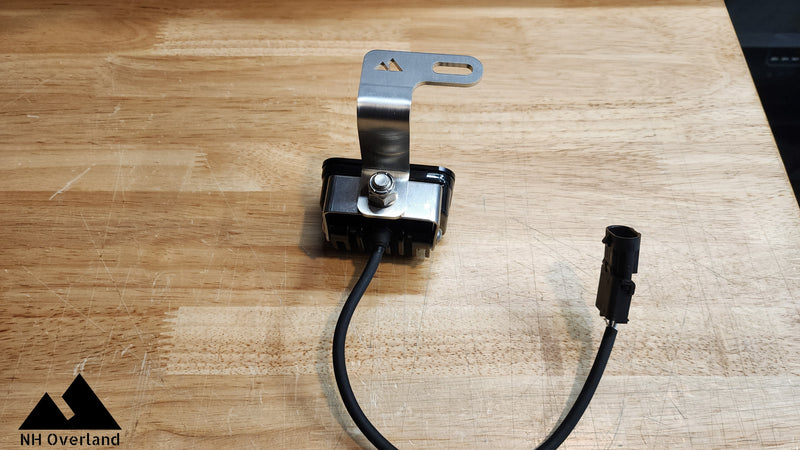 Load image into Gallery viewer, 19+ Ram HD Reverse Light Mount Kit
