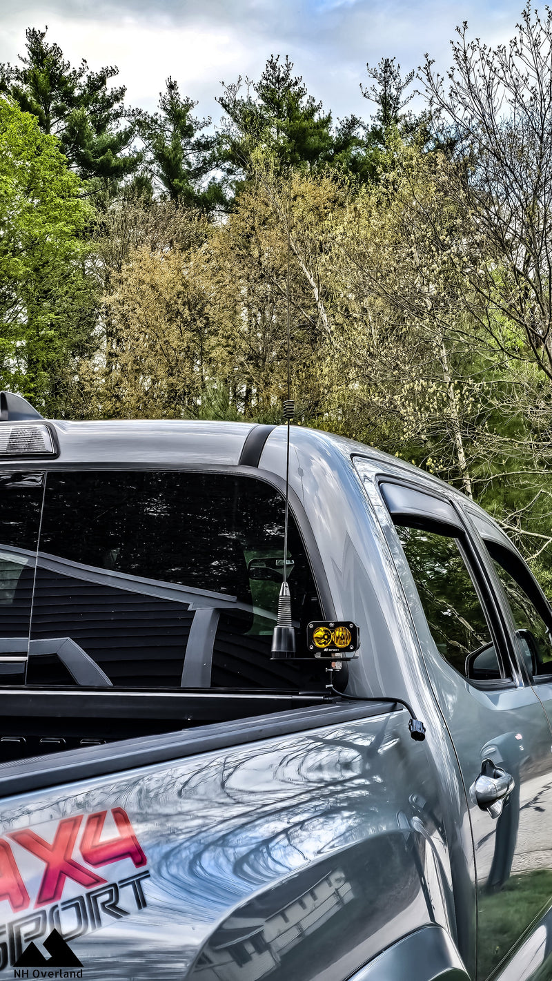 Load image into Gallery viewer, NH Overland Chase Light Antenna Mount
