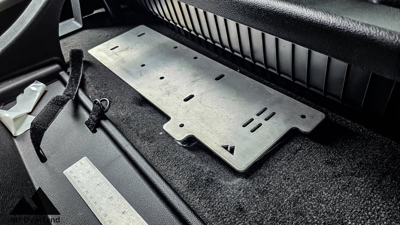 Load image into Gallery viewer, 23+ Canyon Rear Under Seat Compressor Mount
