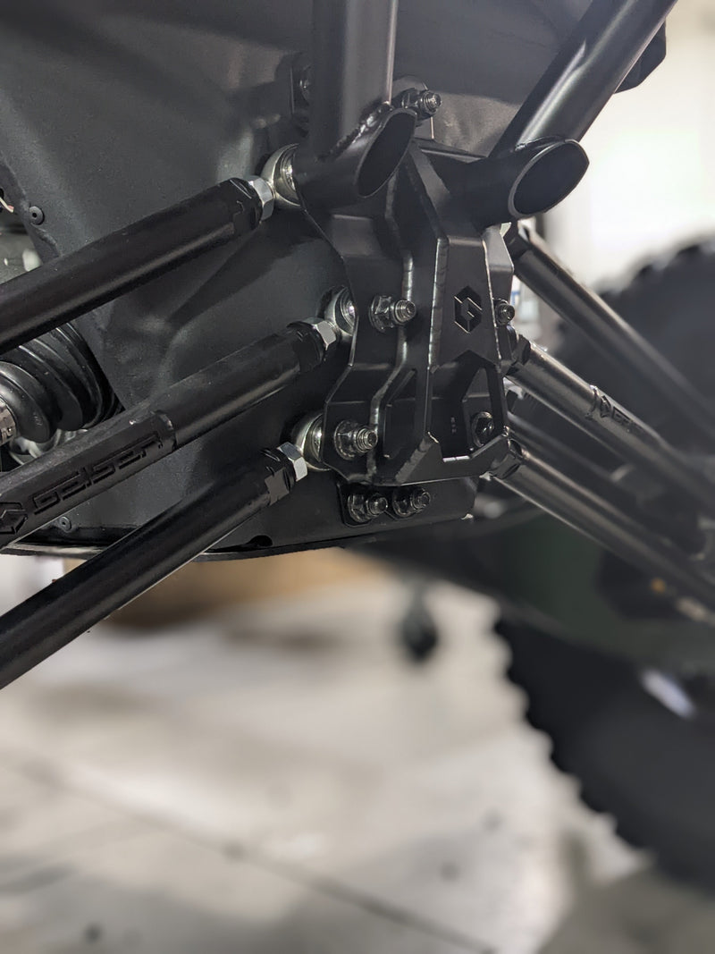 Load image into Gallery viewer, 2022+ CAN AM X3 LINK PLATE
