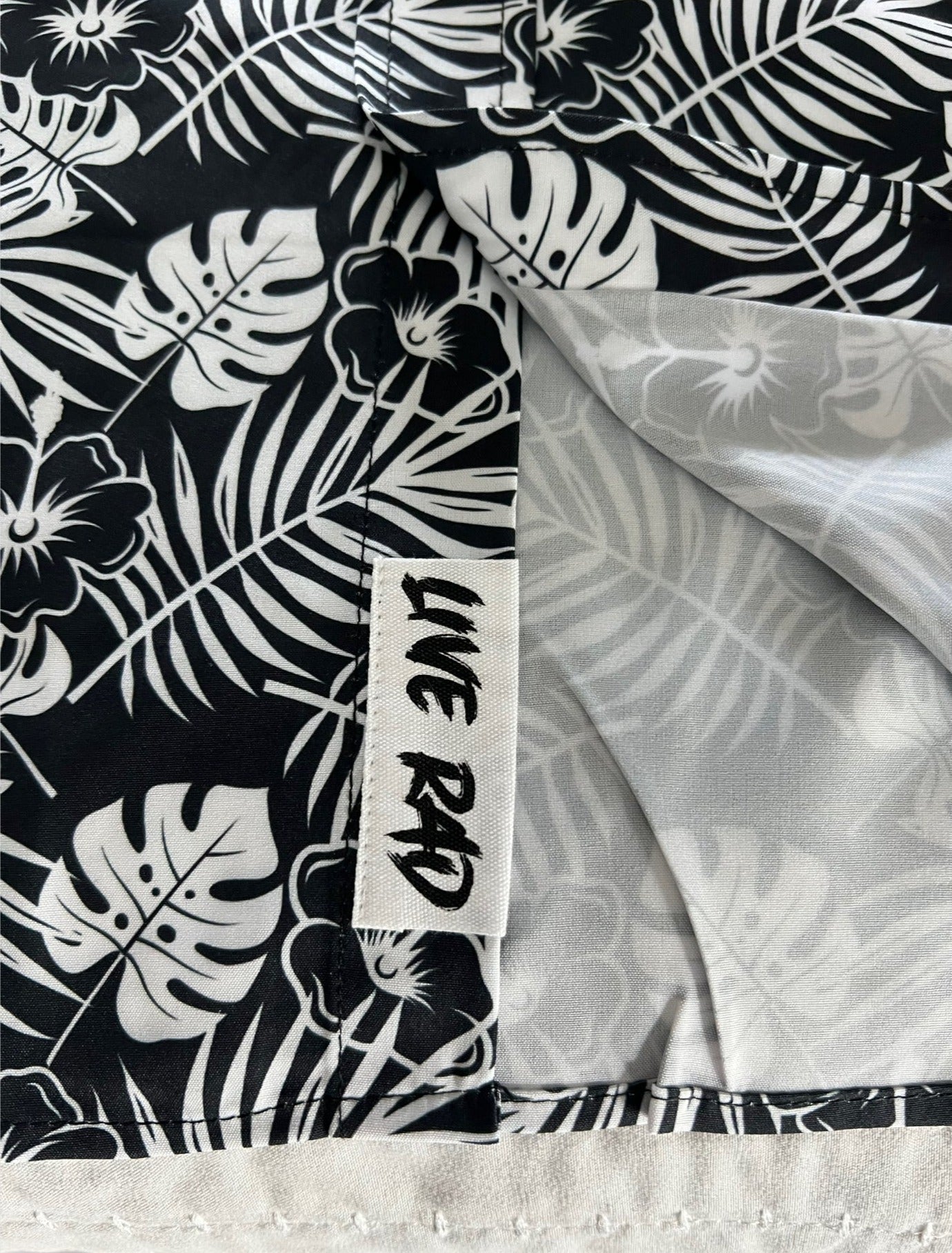 BLK WHT
