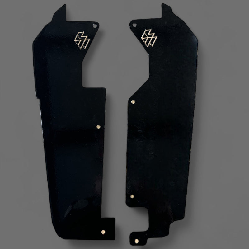 Load image into Gallery viewer, L&amp;W Rear Inner Fender Mud Guard- PRO R
