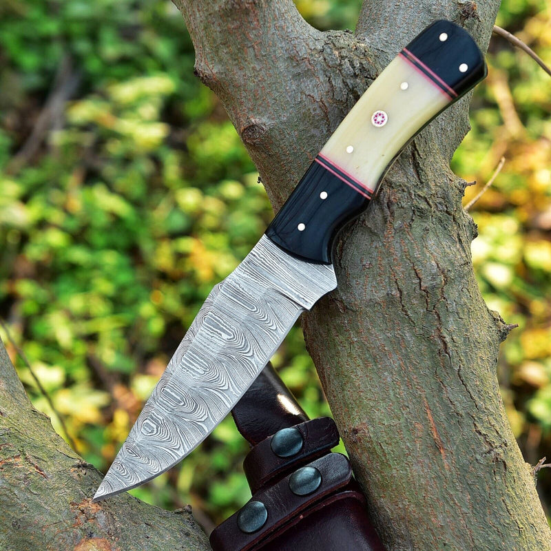 Load image into Gallery viewer, Custom Handmade Skinning Knife Set - 4.5&quot; Damascus Blade, Camel Bone &amp; Resin Handle
