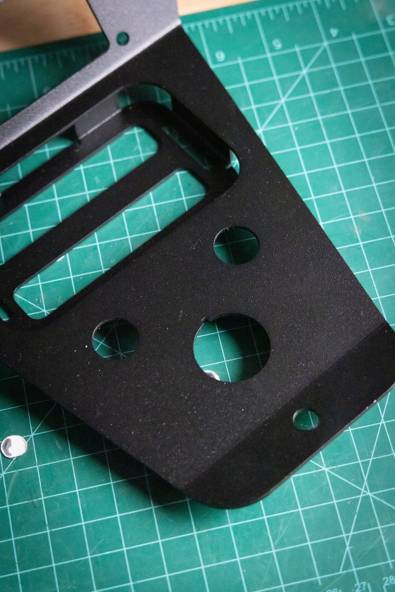 Load image into Gallery viewer, SFM Polaris ProR/XP 25 Rugged Radios Auxbeam Console
