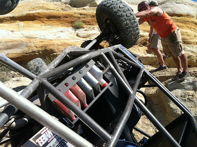 Load image into Gallery viewer, Racing Quart Crate - 6 qts, brake, P-S, 2 gallons

