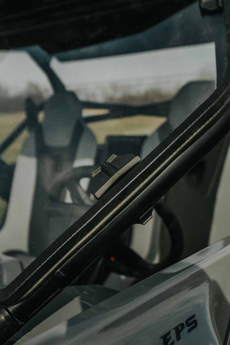 Load image into Gallery viewer, CF MOTO ZForce 950 Windshield •Fits 2020-Up
