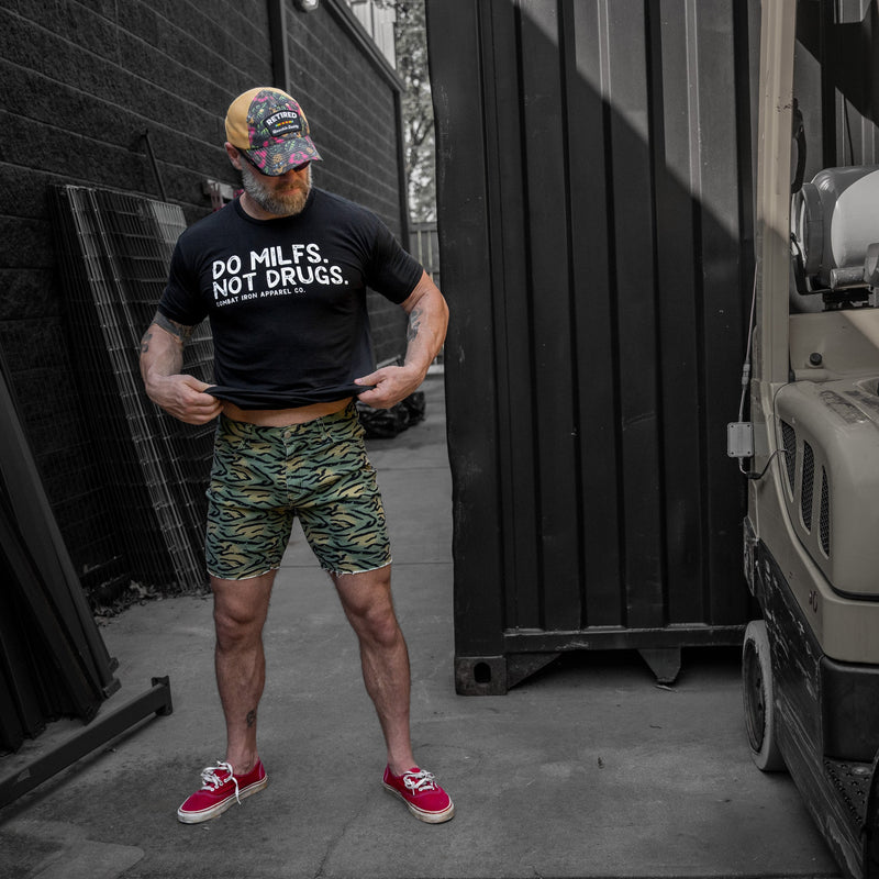 Load image into Gallery viewer, Retired Hoochie Daddy Veteran Patch Ripstop Tactical Mesh Snapback Hat

