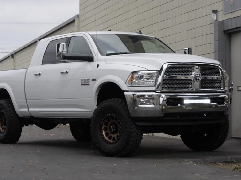 Load image into Gallery viewer, 22" Bumper Hidden LED Light Bar Brackets Kit For 2010-2018 Dodge 2500/3500
