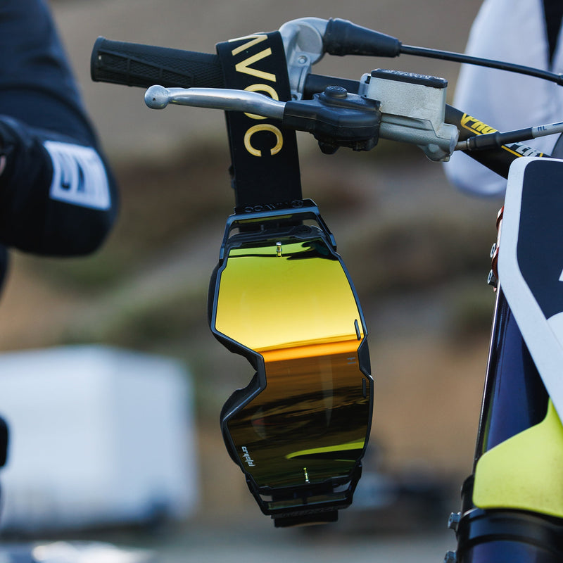 Load image into Gallery viewer, Regal Helios
