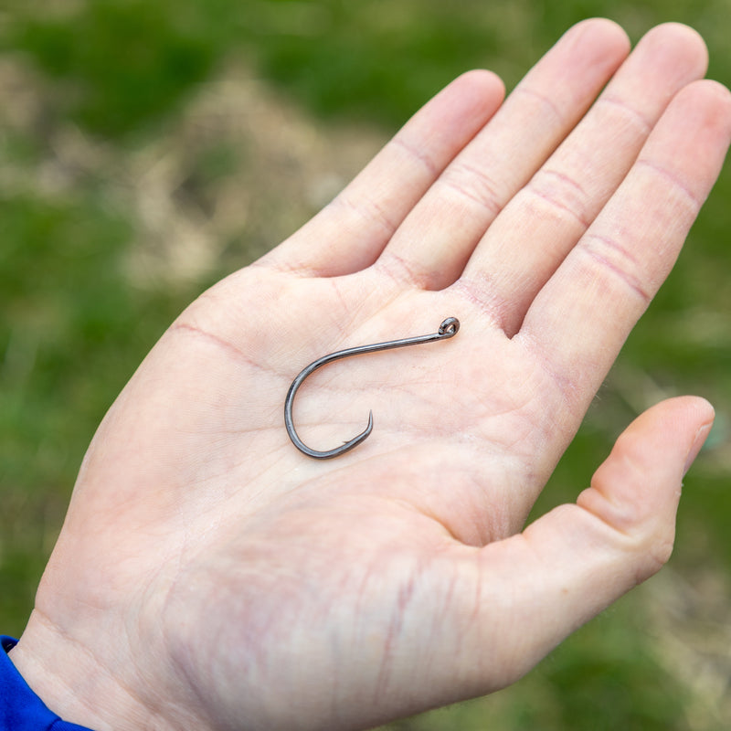Load image into Gallery viewer, Reaction Tackle Heavyweight Catfish Circle Hooks - Offset Octopus Hooks (25 Pack) - New
