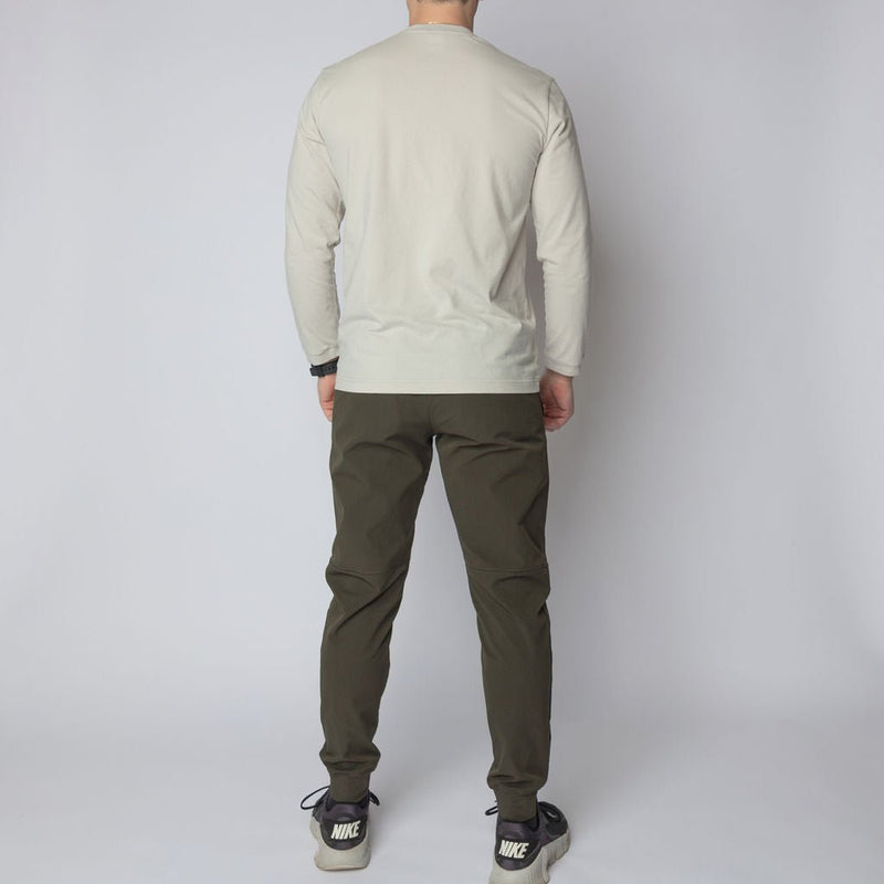 Load image into Gallery viewer, Carrier Traveler Joggers

