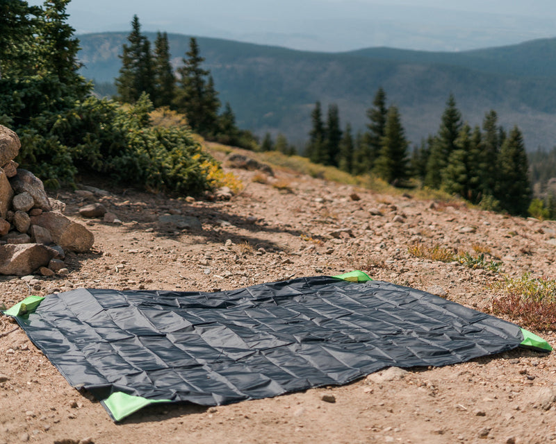 Load image into Gallery viewer, Pocket Blanket
