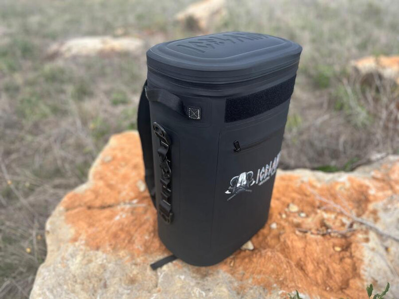 Load image into Gallery viewer, Saga Series 30 Can Soft Cooler
