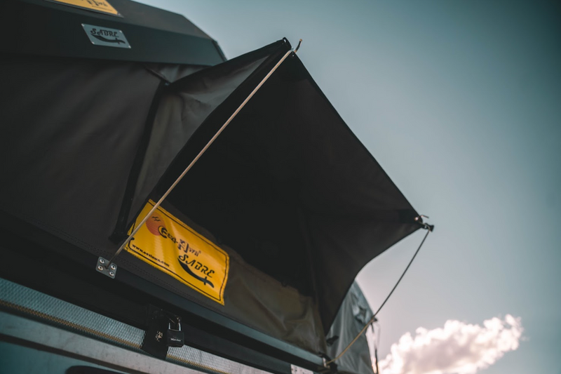 Load image into Gallery viewer, Sabre Hard Shell Roof Top Tent
