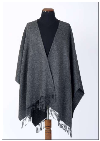 Load image into Gallery viewer, Premium Classic Solid Alpaca Poncho

