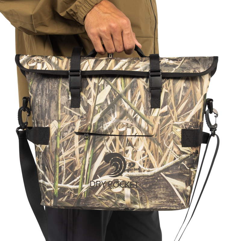 Load image into Gallery viewer, Waterproof Floating Cooler Bag - Shadow Grass Habitat Camo
