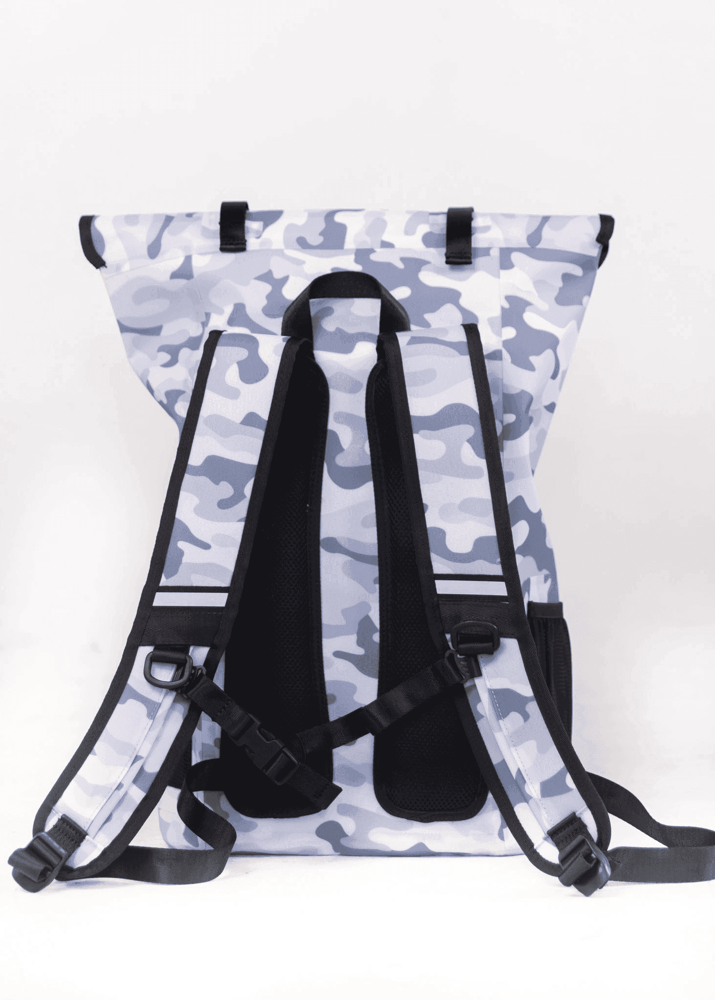 MagnaGuard 25-Liter, Auto-Sealing, Waterproof, Floating Backpack Dry Bag - Skoutley Outdoors LLC