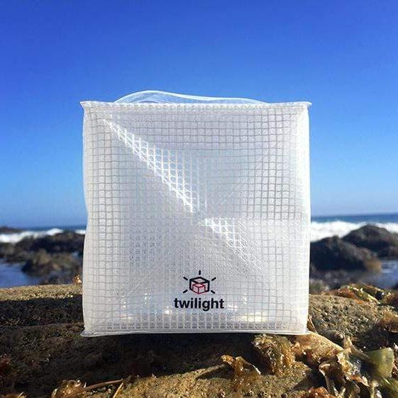 Load image into Gallery viewer, Twilight – Petite Origami Solar Lantern
