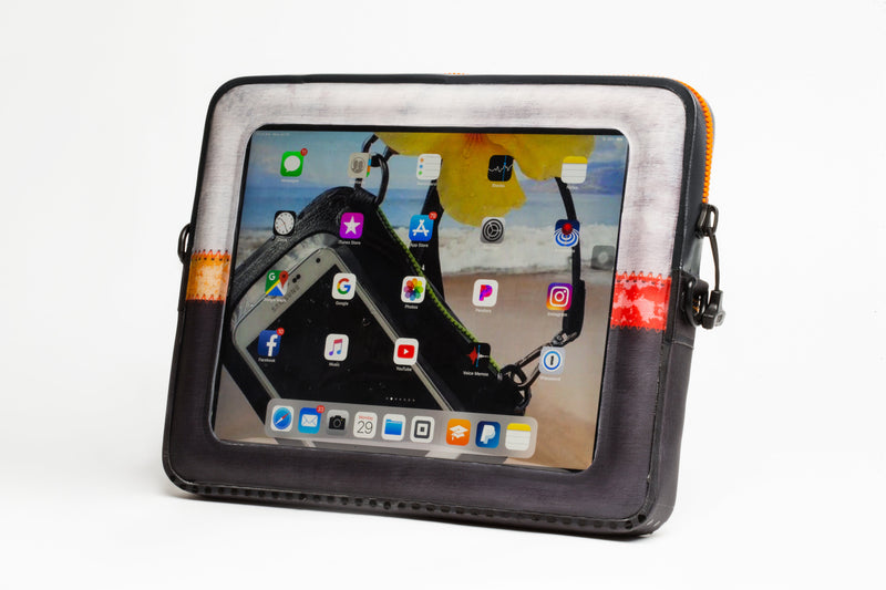 Load image into Gallery viewer, Scratch N Dent ugo® Signature Collection TABLET XL
