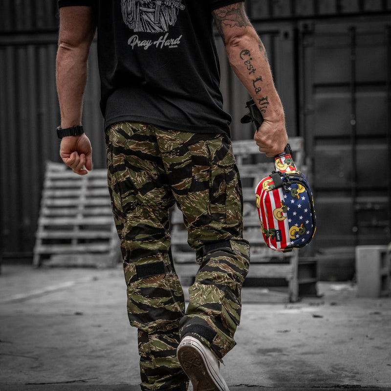 Load image into Gallery viewer, Multi-Carry Fanny Pack V2
