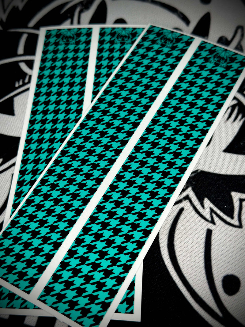 Load image into Gallery viewer, Houndstooth Arrow Wraps
