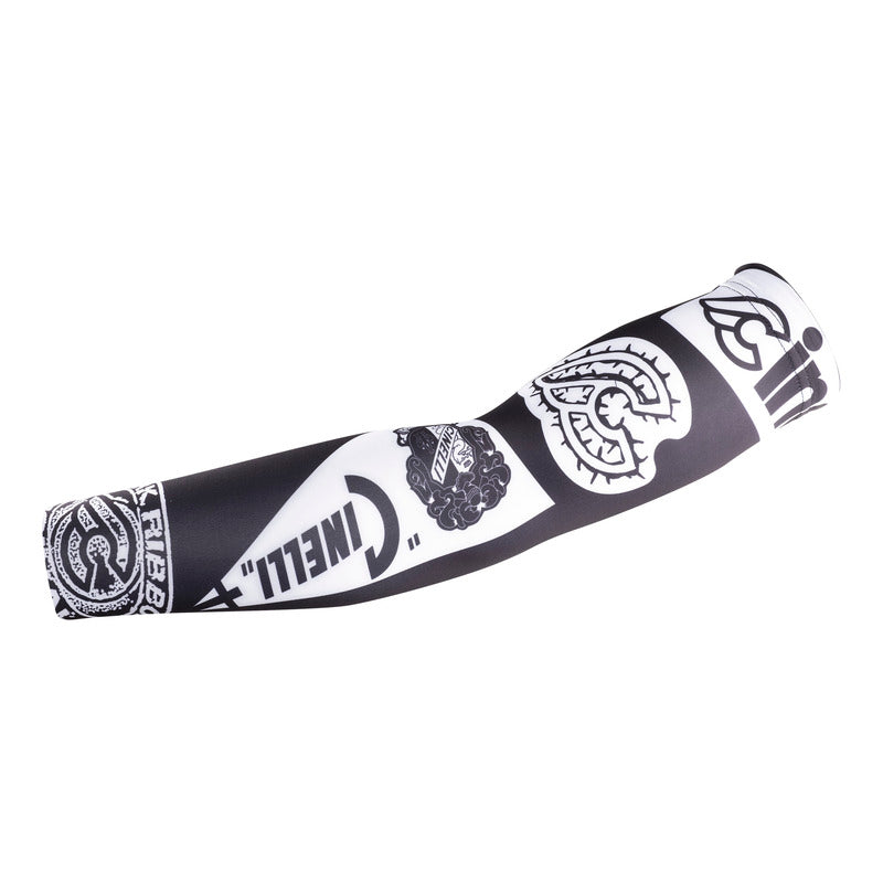 Load image into Gallery viewer, Cinelli Tempo Arm Warmers (Black/ White Cinelli Pattern)
