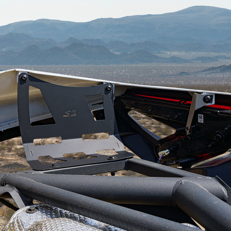 Load image into Gallery viewer, Can-Am Maverick R Bed Delete Bracket Kit
