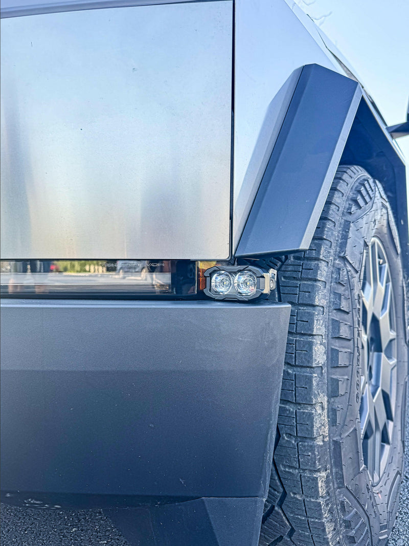 Load image into Gallery viewer, Tesla Cybertruck Bumper Light Pods
