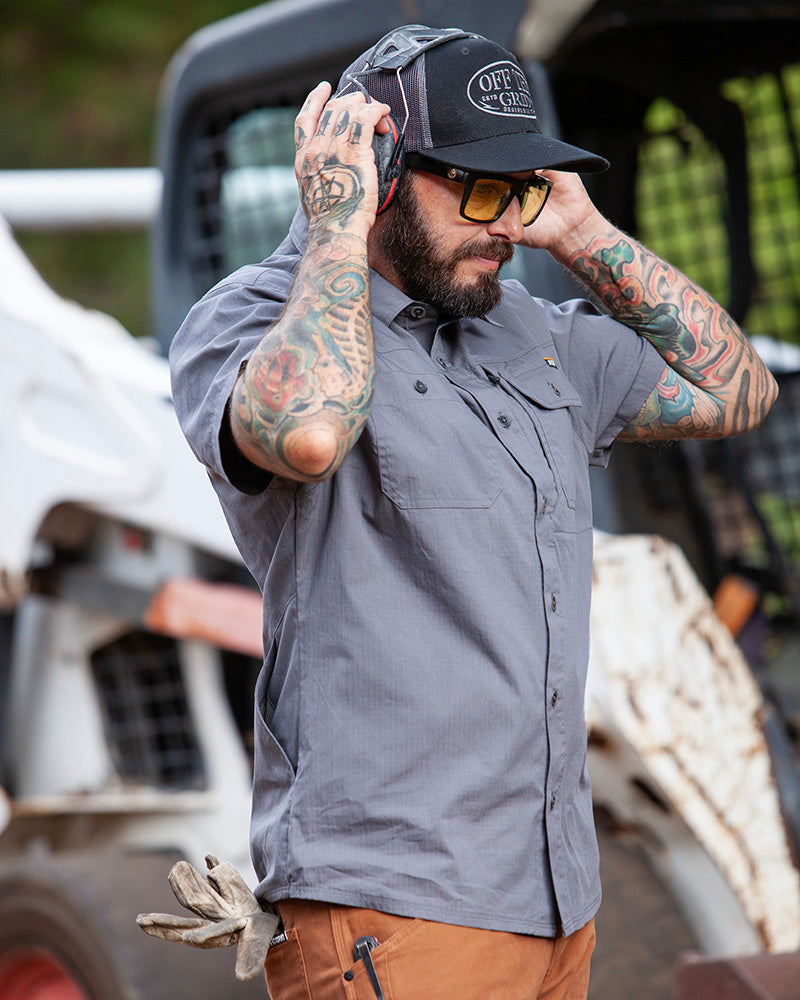 Load image into Gallery viewer, Thunderbolt SS Shirt - Castlerock
