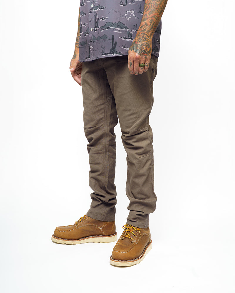 Load image into Gallery viewer, Trailblazer Taper Fit Pants - Deadwood
